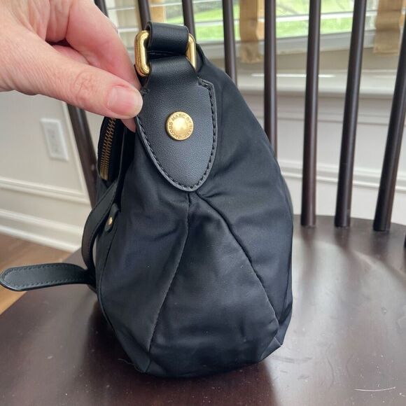 Marc Jacobs Preppy Nylon Messenger Bag Black Gold $200 - Picture 7 of 15